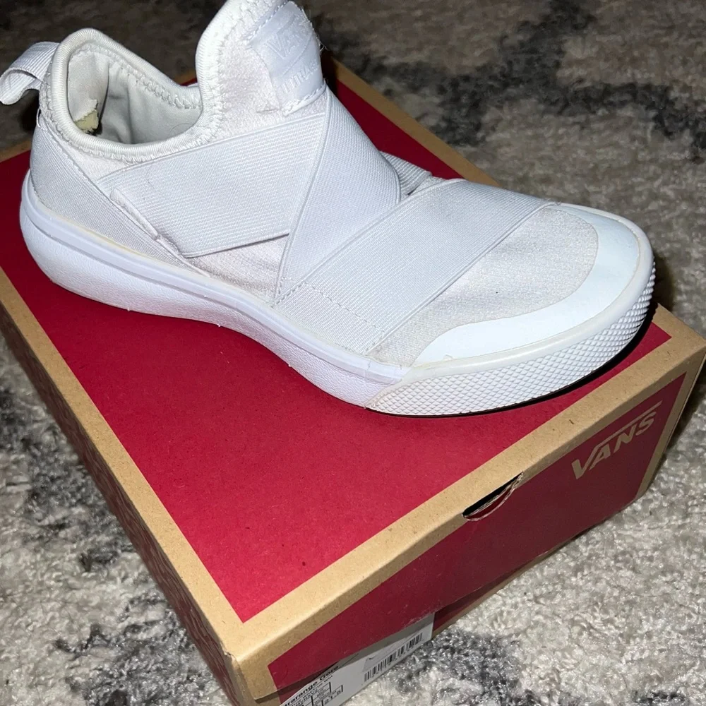 VANS ULTRA RANGE - Picture 3 of 3